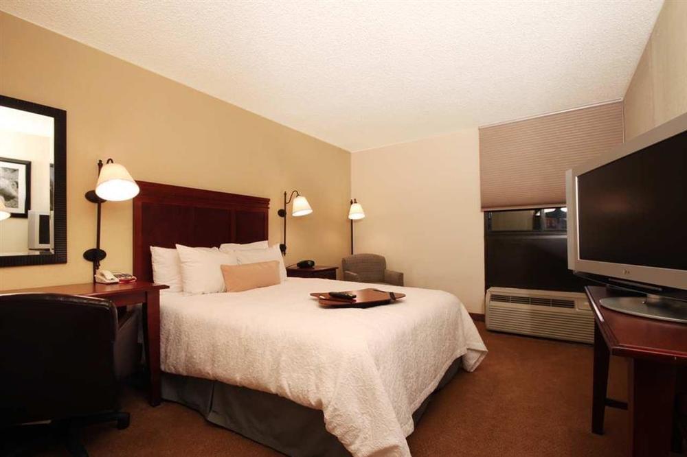 Hampton Inn Ft. Lauderdale-Cypress Creek Fort Lauderdale Room photo