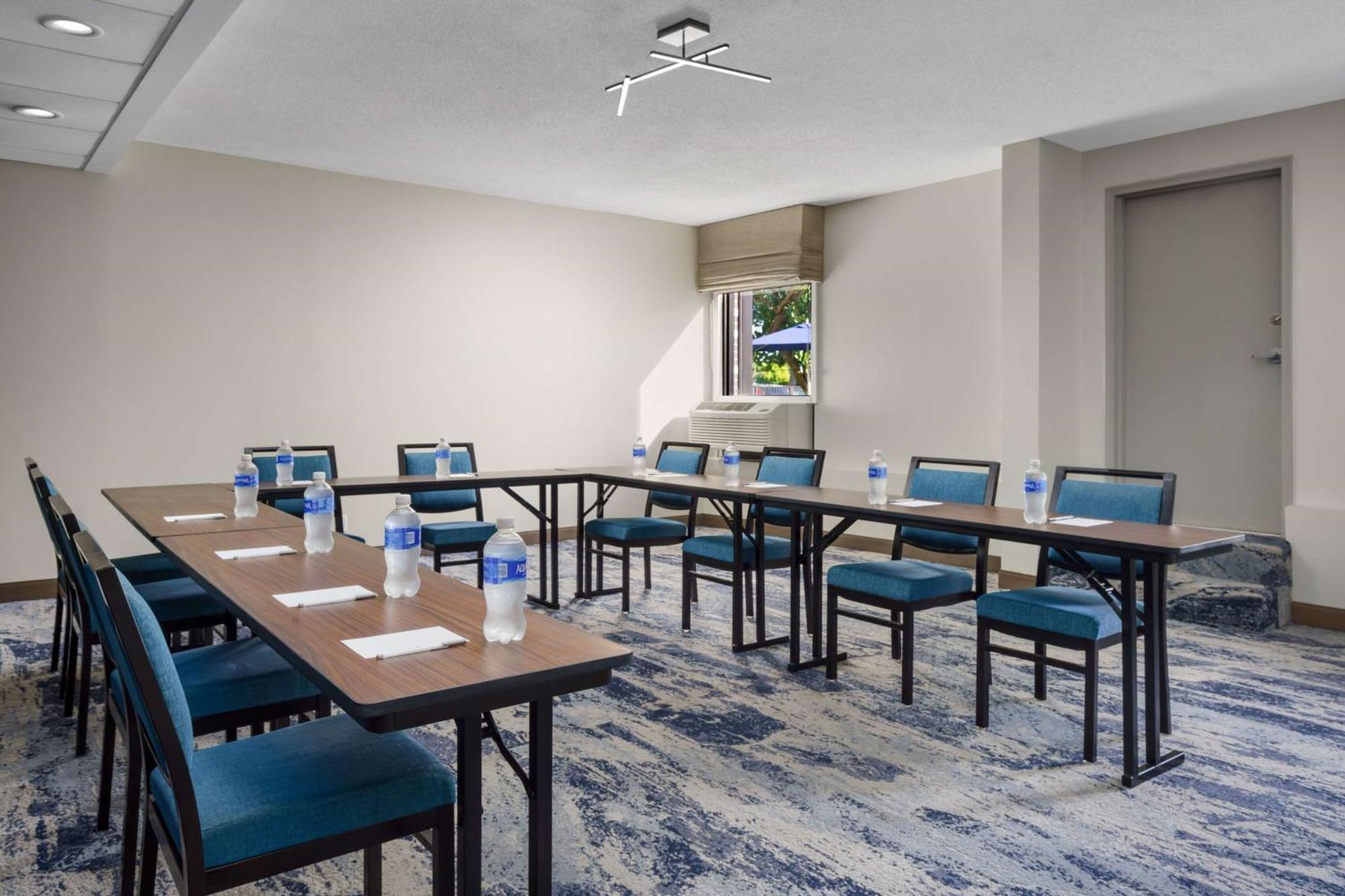 Hampton Inn Ft. Lauderdale-Cypress Creek Fort Lauderdale Exterior photo