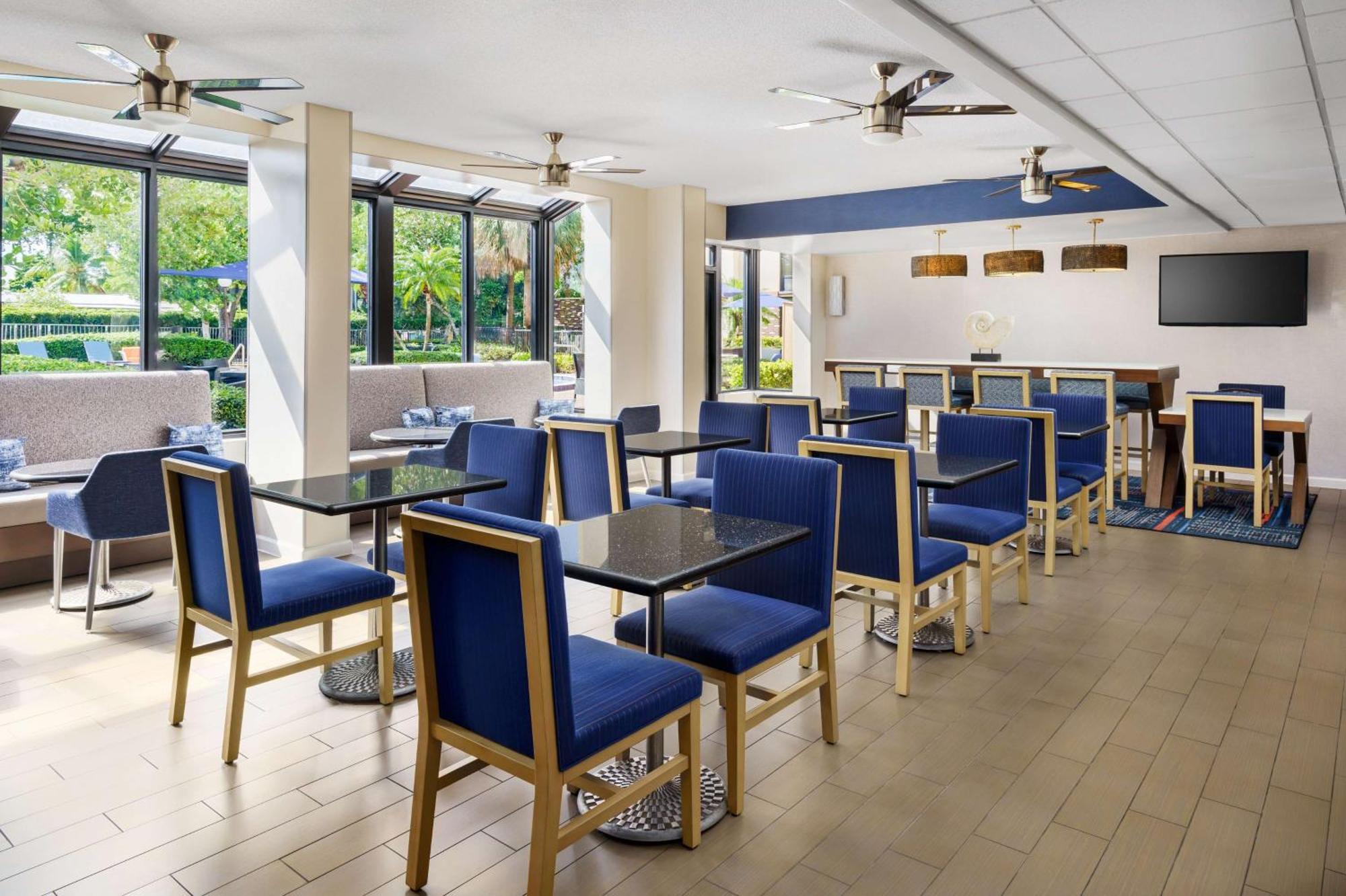 Hampton Inn Ft. Lauderdale-Cypress Creek Fort Lauderdale Exterior photo