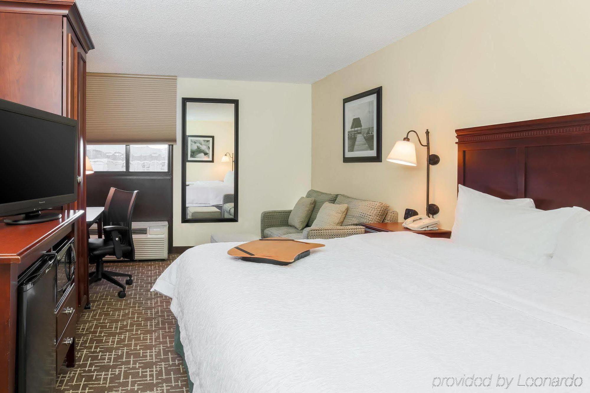 Hampton Inn Ft. Lauderdale-Cypress Creek Fort Lauderdale Exterior photo